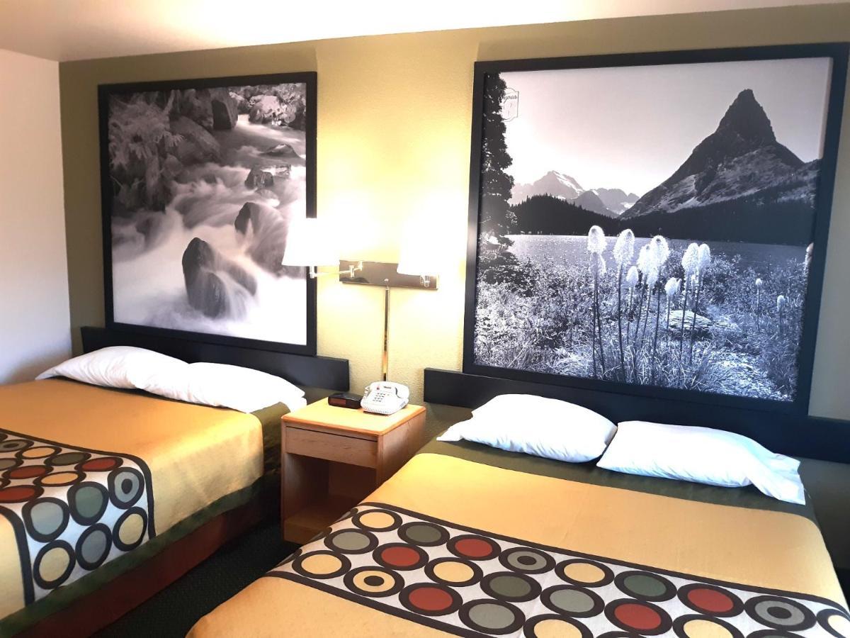 Hotel Super 8 By Wyndham Hamilton Esterno foto