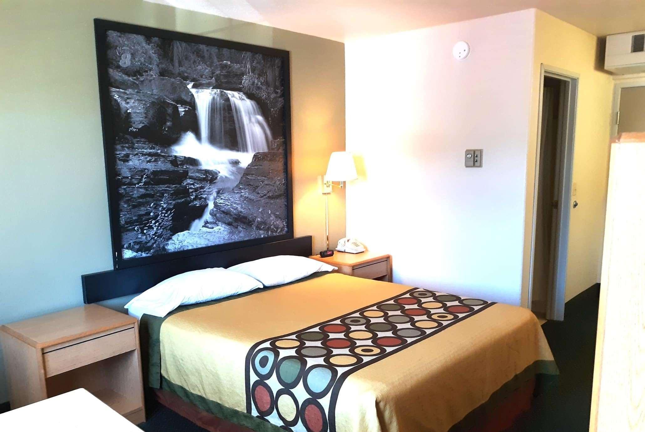 Hotel Super 8 By Wyndham Hamilton Esterno foto