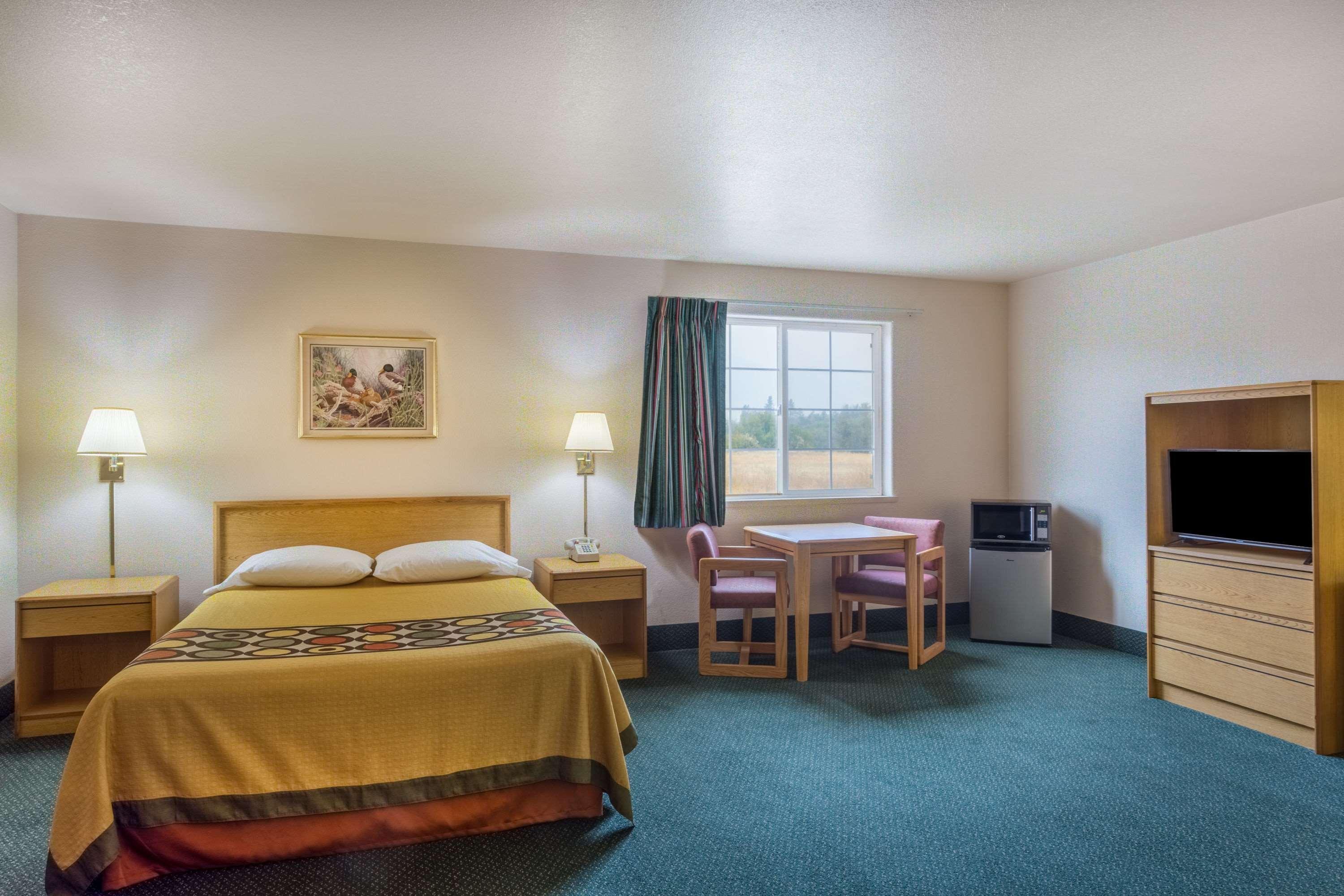 Hotel Super 8 By Wyndham Hamilton Esterno foto