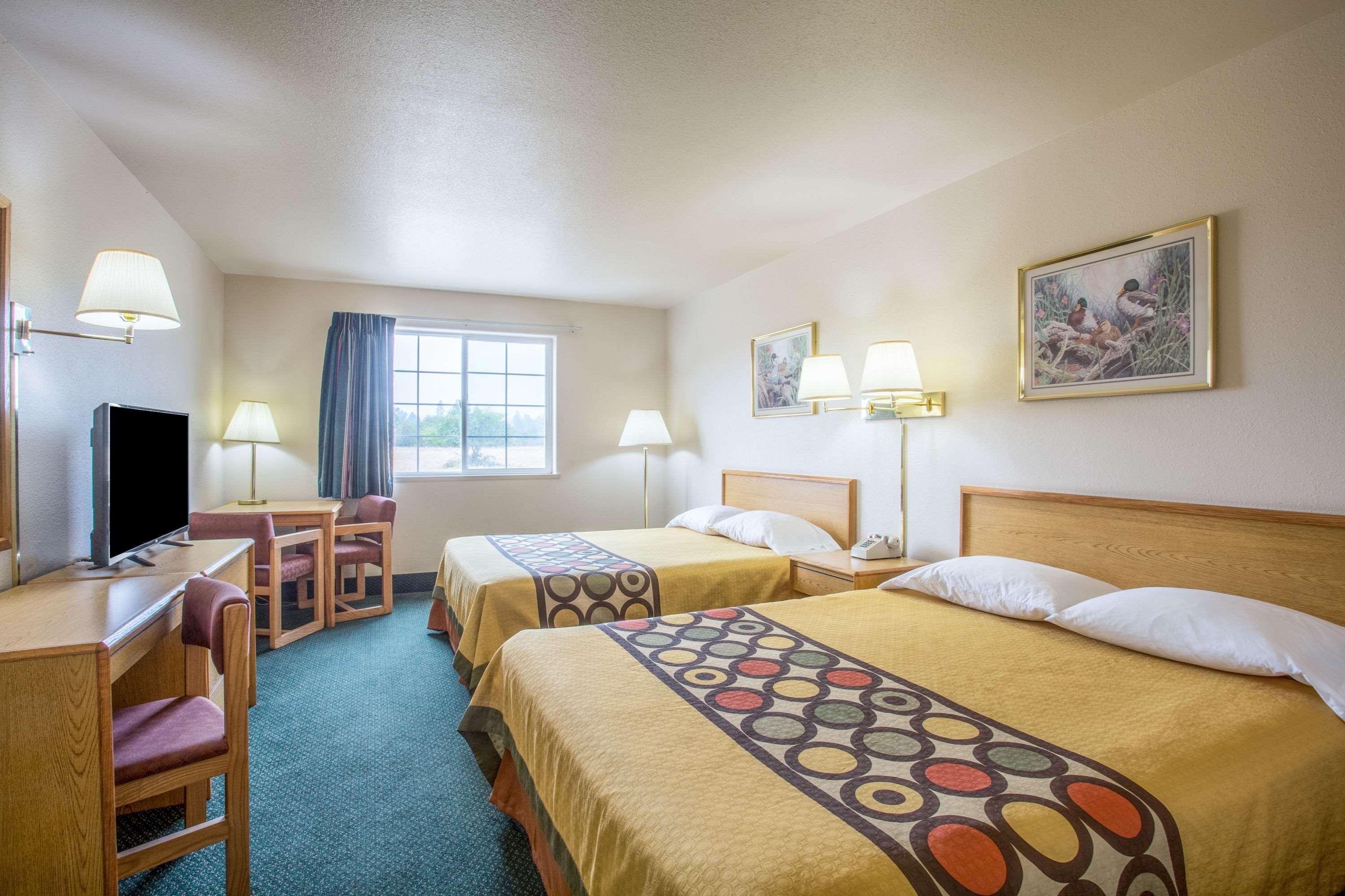 Hotel Super 8 By Wyndham Hamilton Esterno foto