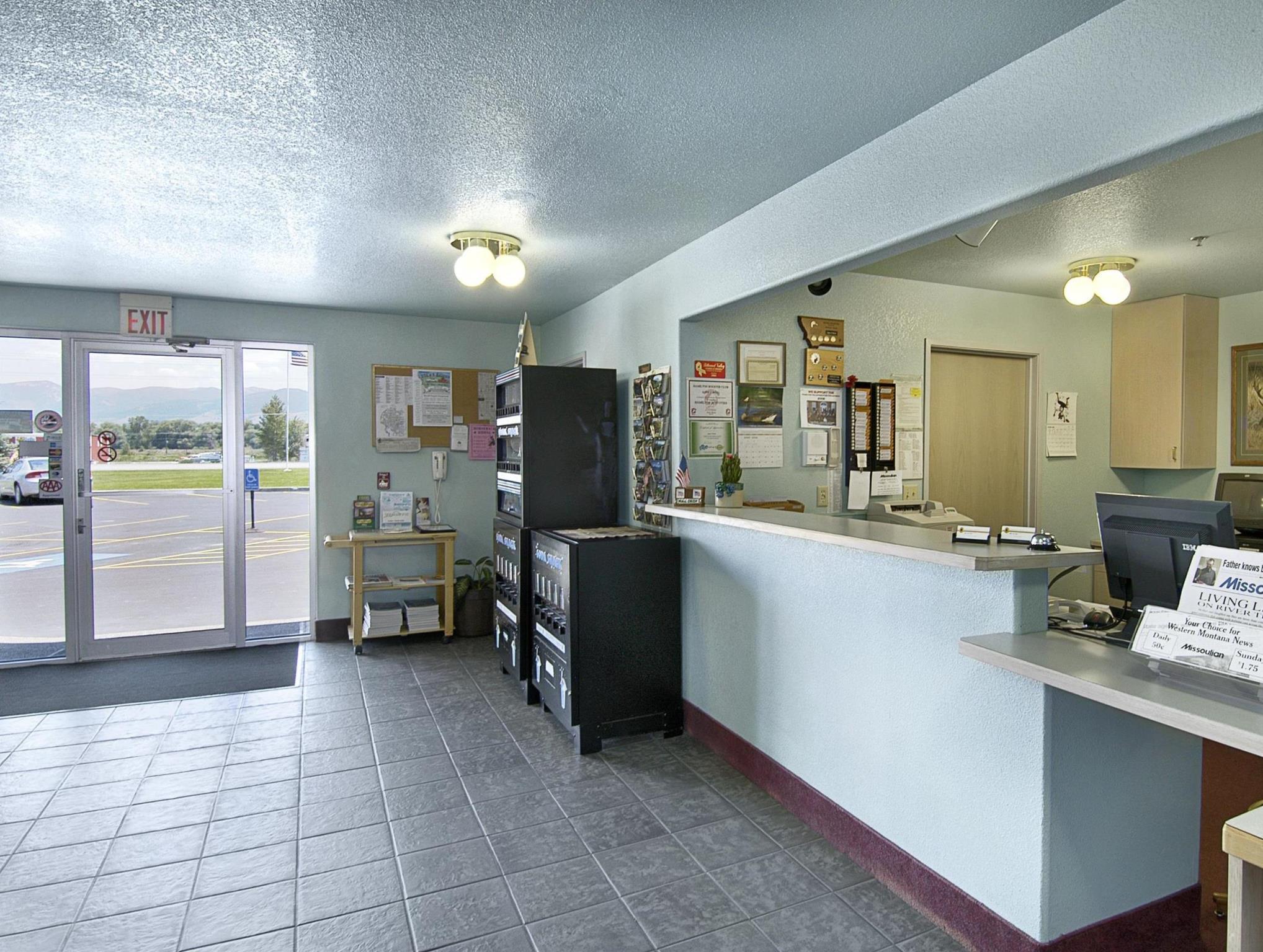 Hotel Super 8 By Wyndham Hamilton Esterno foto